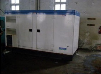 黑河康明斯150kw大型柴油二手发电机组