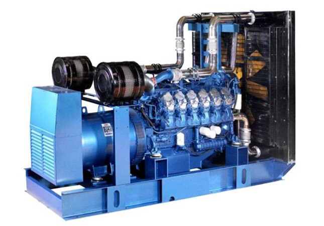 黑河康明斯30kw小型柴油二手发电机组